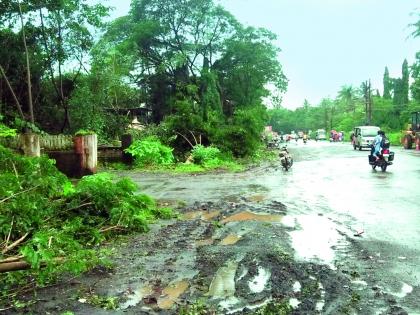 Still opposed to deleting the construction in the clay | चिपळुणात बांधकामे हटवण्यास अजूनही विरोध