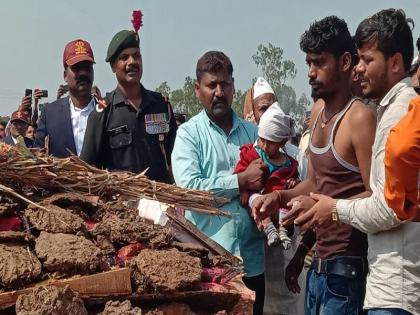 'Amar Rahe, Amar Rahe'; last message to Shaheed Jawan Suresh Chitte | 'अमर रहे, अमर रहे';शहीद जवान सुरेश चित्तेला अखेरचा निरोप