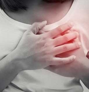 कोलेस्टेरॉल वाढलंच कसं म्हणत रिपोर्ट्स पाहून चिडू नका, ‘ही’ लक्षणं माहिती असतील तर टळेल धोका