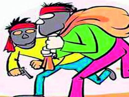  Thieves robbed four shops in the suburb of Sinnar | सिन्नरच्या उपनगरात चोरट्यांनी चार दुकाने फोडली