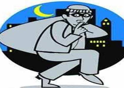  As the burglary session started in the seven weeks, five shops opened | साताऱ्यात चोऱ्यांचे सत्र सुरूच, पाच दुकाने फोडली