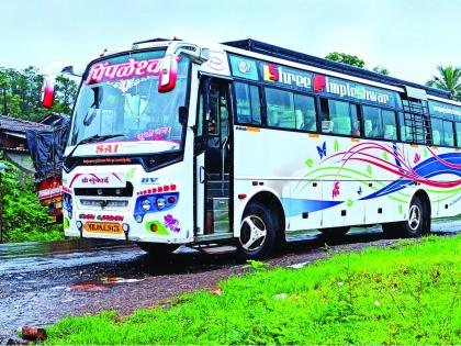 The thieves reached Mahabaleshwar by stealing in a moving bus | चालत्या बसमध्ये चोऱ्या करत करत चोरटे पोहोचले महाबळेश्वरला