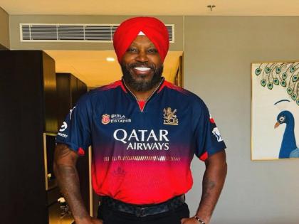IPL 2025 Final: RCB Jersey and Punjab turbon; Chris Gayle fully supports both teams in IPL final | जर्सी RCB ची अन् पगडी पंजाबची; IPL फायनलमध्ये ख्रिस गेलचा दोन्ही संघांना फुल सपोर्ट
