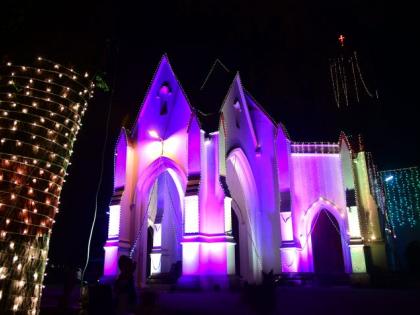 Christmas enthusiasm in Nagpur: Rang Carol song in the churches | नागपुरात ख्रिसमसचा उत्साह : चर्चमध्ये निनादले कॅरोल गीत