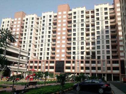 Does anyone buy a house? 30,000 houses in Navi Mumbai-Panvel area | कुणी घर घेतं का घर? नवी मुंबई-पनवेल परिसरात ३० हजार घरे धूळखात 