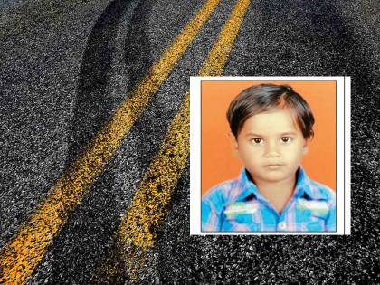 While watching the Kavad Yatra, a speeding two-wheeler struck; Death of a 6-year-old child at akola | कावड यात्रा पाहताना भरधाव दुचाकीने दिली धडक; ६ वर्षीय चिमुकल्याचा मृत्यू