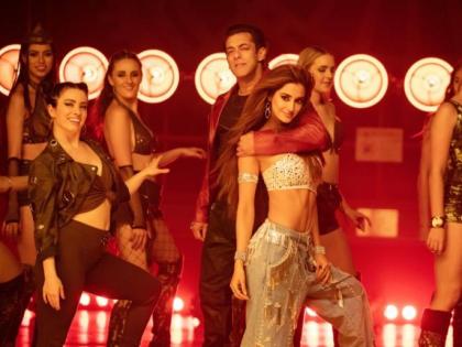 Salman Khan disha patani starring 'seeti maar' song from radhe breaks record within 24 hours | सलमान खान आणि दिशा पटानीच्या 'सिटी मार' गाण्याने 24 तासांत तोडले सगळे रेकॉर्ड