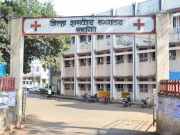 District Hospital Finally Carona Hospital | जिल्हा रुग्णालय अखेर काेरोना रुग्णालय