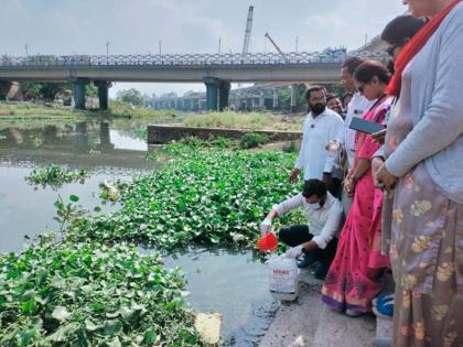 The highest contagion of corona is from Mula-Mutha river in Pune ?; The shocking claim of the Chhawa organization | कोरोनाचा सर्वाधिक संसर्ग पुण्यातील मुळा-मुठा नदीतून?; पाण्याचं संकलन करून तपासणीसाठी पाठवणार