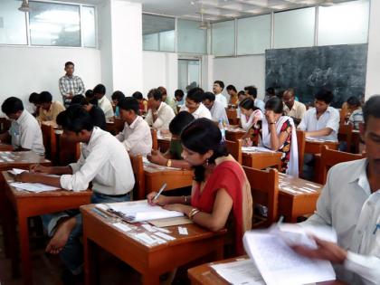 Open university exams stalled in the state | राज्यात मुक्त विद्यापीठाच्या परीक्षा रखडल्या