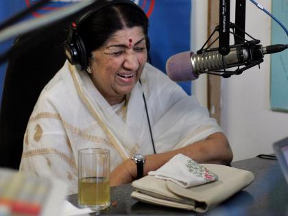 Fans upset over non-attendance of heroin at funeral, Whom Lata Mangrshkar gave voice’ | अंत्यसंस्काराला न आल्याने चाहते नाराज; कुठे गेल्या त्या हिरोईन? ज्यांना दीदींनी ‘आवाज’ दिला...!