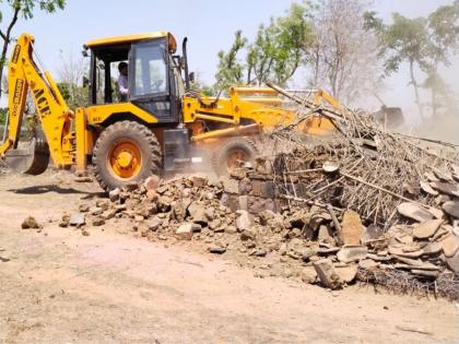 Gairan encroachment in state; Expedited action to remove encroachments after High Court orders | गायरानाने राज्यभरात माजवले रान; उच्च न्यायालयाच्या आदेशानंतर अतिक्रमण हटविण्याच्या कारवाईला वेग