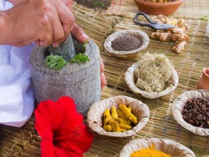 CoronaVirus Ayush Ministry issued revised guidelines emphasis on these ayurvedic medicines | CoronaVirus : कोरोनापासून बचावासाठी काय द्यावे? आयुष मंत्रालयानं सर्वांसाठीच जारी केली महत्वाची गाईडलाईन