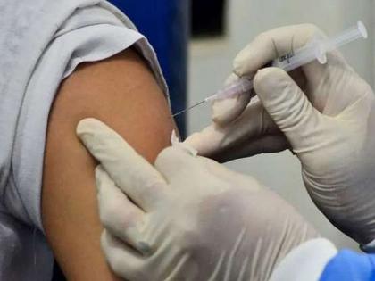 Corona vaccination 16 year old boy recieves Corona Virus vaccine in Madhya Pradesh in morena | Corona vaccination : धक्कादायक! 16 वर्षांच्या मुलाला टोचली कोरोना लस, तोंडातून सुरू झाला फेस अन्...