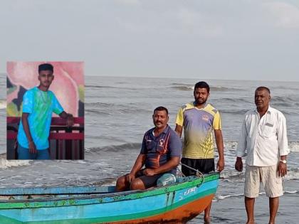 A youth drowned in Kalamba sea, locals managed to save two | कळंब समुद्रात एका तरुणाचा बुडून मृत्यू, दोघांना वाचविण्यात स्थानिकांना यश