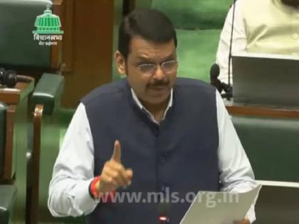 Aurangzeb cannot be a hero in this country SIT inquiry about status says devendra fadnavis | ‘या देशात औरंगजेब हिरो होऊ शकत नाही’; स्टेट्स ठेवल्याची एसआयटी चौकशी