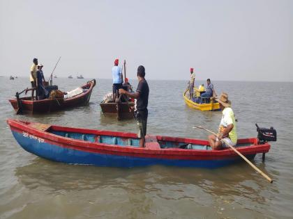 1630 traditional fishermen in Uran-Panvel refused to pay financial compensation despite SC order | SC च्या आदेशानंतरही उरण-पनवेलमधील १६३० पारंपरिक मच्छीमारांना आर्थिक नुकसान भरपाई देण्यात टाळाटाळ