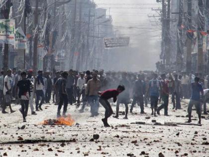 2 ethnic riots every day in 5 years in the country, conviction only 10 Percent; Allegations proved against 5.31 percent | देशात ५ वर्षांत रोज २ जातीय दंगली, दोषसिद्धी १० टक्केच; ५.३१ टक्क्यांवरच आरोप सिद्ध ​​​​​​​