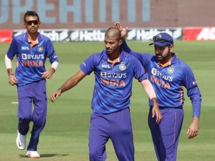 India vs West Indies T20I Series : Washington Sundar ruled out of the T20 series against West Indies, he goes to Sunrisers Hyderabad for Rs 8.75 crore in IPL auction | IND vs WI T20I Series : टीम इंडियाला धक्का; IPL 2022 Auction मध्ये ८.७५ कोटी भेटलेल्या खेळाडूची ट्वेंटी-२० मालिकेतून माघार