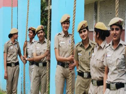 Bihar tops in women police; Himachal second, Tamil Nadu third | महिला पोलिसांत बिहार अव्वल; हिमाचल दुसऱ्या, तर तामिळनाडू तिसरे