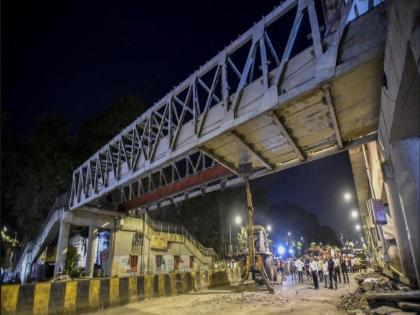 The monsoon of 2021 will dawn for the completion of bridge works; Out of 314, 296 bridges were audited | पुलांची कामे पूर्ण होण्यास २०२१ चा पावसाळा उजाडणार; ३१४ पैकी २९६ पुलांचे ऑडिट केलं होतं