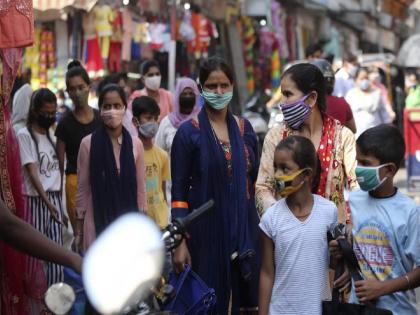 Wear a mask, ward off viral illnesses with carina; A boon for the citizens | मास्क घाला, काेराेनासह विषाणूजन्य आजारांना पळवा; नागरिकांसाठी ठरतोय वरदान