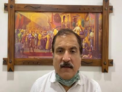 If not taxes, why are the Sarnaiks afraid of an ED inquiry ?; Bhatkhalkar's appeal | कर नाही तर, सरनाईकांना ईडी चौकशीची भीती का?; न्यायालयात जावे, भातखळकरांचे आवाहन