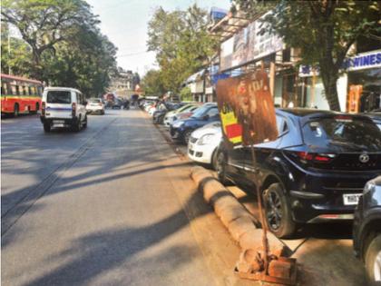 Unbelievable Motorists enjoy free parking at Crawford Market after many years | अविश्वसनीय : अनेक वर्षांनी क्रॉफर्ड मार्केटवर वाहन चालकांनी घेतला फुकट पार्किंगचा आनंद