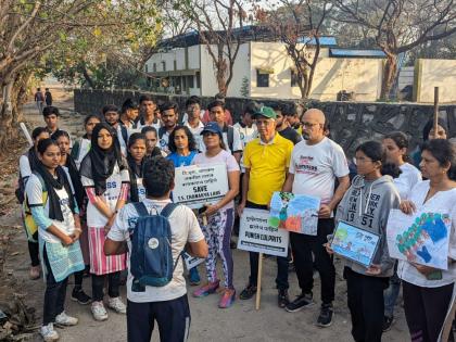 Movement to prevent degradation of coastal environment Residents protest against tree felling | खाडीकिनाऱ्यावरील पर्यावरणाचा ऱ्हास रोखण्यासाठी जनचळवळ; वृक्षतोडीविरोधात रहिवाशांचे आंदोलन 