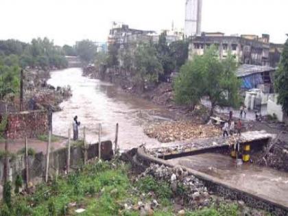 Let it happen! Mithi, however, is ignored; The question of rehabilitation with cleanliness was like | होऊ दे खर्च! मिठीकडे मात्र दुर्लक्ष; साफसफाईसह पुनर्वसनाचा प्रश्न जैसे थे  