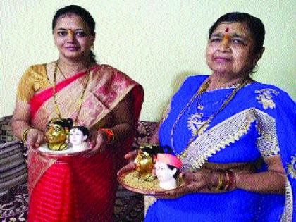 Enthusiastic welcome of Mahervashin Gauri in villages; | गाव-खेड्यापाड्यात माहेरवाशीण गौरींचे उत्साहात स्वागत; गं पोरी गवरी आली...