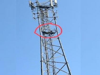 A young man who tried to commit suicide by climbing a mobile tower was rescued by the police, depressed after being rejected for marriage | मोबाइल टॉवरवर चढून आत्महत्येचा प्रयत्न, तरुणाला पोलिसांनी वाचवले, लग्नासाठी नकार दिल्याने आले नैराश्य