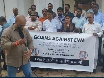 Vote on ballot papers not on EVMs demand of the opposition | ईव्हीएमवर नको बॅलेट पेपरवर मतदान घ्या, विरोधकांची मागणी