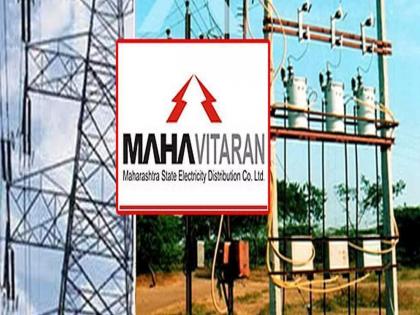 Mahavitaran announced mobile, helpline numbers in case of power outage during rain-storm | पाऊस-वादळवाऱ्यात वीज खंडीत झाल्यास महावितरणने जाहीर केले मोबाइल, हेल्पलाईन क्रमांक; वीज यंत्रणेपासून सतर्क राहण्याचे आवाहन 