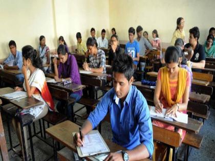 JEE, the academic year is likely to be wasted if the exams are not taken on time; Students in crisis | जेईई, नीट परीक्षा वेळेवर न घेतल्यास शैक्षणिक वर्ष वाया जाण्याची शक्यता; विद्यार्थी संकटात