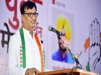 Balasaheb Thorat remains the congress state president Demand by Yashomati Thakur | “बाळासाहेब थोरात प्रदेशाध्यक्ष राहिले तर महाराष्ट्रात काँग्रेसचं सरकार आल्याशिवाय राहणार नाही”