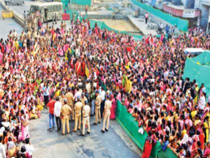 If it were my government, this time would not have come; Uddhav Thackeray participates in the movement of Anganwadi workers | माझे सरकार असते तर ही वेळच आली नसती; अंगणवाडी सेविकांच्या आंदोलनात उद्धव ठाकरे सहभागी