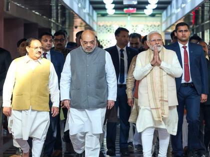 Loksabha Election Narendra Modi from Varanasi and Amit Shah from Gandhinagar; First list of 195 BJP candidates announced, none from Maharashtra | नरेंद्र मोदी वाराणसीतून तर अमित शाह गांधीनगरमधून; भाजपच्या १९५ उमेदवारांची पहिली यादी जाहीर, महाराष्ट्रातून एकही नाही