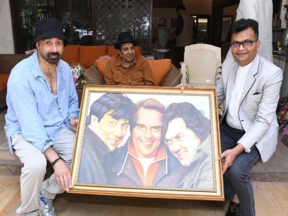 Dharmendra was happy to see the picture in Apne | 'अपने'मधील चित्र पाहून खुश झाले धर्मेंद्र