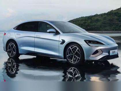 700km range, Tesla also failed in front of this electric car; Byd seal sedan to debut at auto expo 2023 with 700km range | 700km ची रेंज, या इलेक्ट्रिक कारसमोर टेस्लाही फेल; 8 दिवसांत भारत होणार लॉन्च