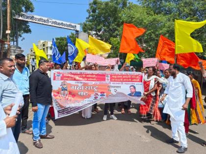 Protest march in Khamgaon against government policy | सरकारच्या धोरणाविरोधात खामगावात निषेध मोर्चा