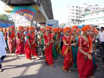 Welcome Yatra of National Integration was performed by school students of Padmashri Annasaheb Jadhav Vidyalaya in Bhiwandi | भिवंडीत पद्मश्री अण्णासाहेब जाधव विद्यालयातील शालेय विद्यार्थ्यांनी साकारली राष्ट्रीय एकात्मतेची स्वागत यात्रा