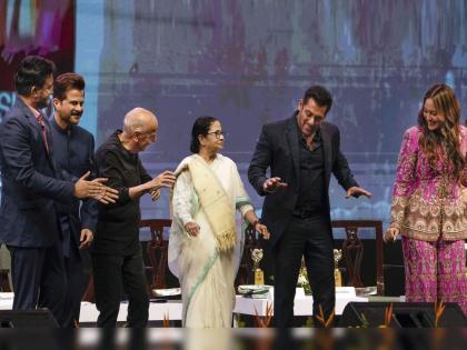KIFF 2023 : Mamata dances with Salman Khan, Sourav Ganguly; Anil Kapoor, Sonakshi were also seen rocking! | KIFF 2023 : सलमान खान, सौरव गांगुलीसोबत ममतांचा डान्स; अनिल कपूर, सोनाक्षीही थिरकताना दिसले!