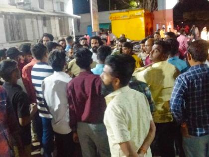 Two groups clashed in the ahmednagar 6 people were injured | नगरमध्ये दोन गटांत तुफान हाणामारी ६ जण जखमी, पोलीस घटनास्थळी दाखल