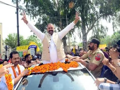 Aam Aadmi Party comeback in Lok Sabha, Rinku wins in Jalandhar by-election | लोकसभेत आम आदमी पार्टीचे पुनरागमन, जालंधर पोटनिवडणुकीत रिंकू विजयी 