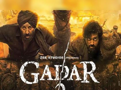 Sunny Deol's Big plan to increase revenue gadar 2 makers offer tickets flat rs 150 nationwide to beat pathan at box office | Shahrukh ला टक्कर देण्यासाठी Sunny Deol ची जबरदस्त चाल! कमाई वाढविण्यासाठी आखला मोठा प्लॅन