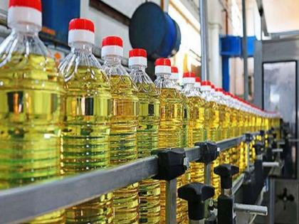 Edible oil prices fell, but selling at high prices | खाद्यतेलाचे भाव घसरले, तरी चढ्या दराने विक्री?