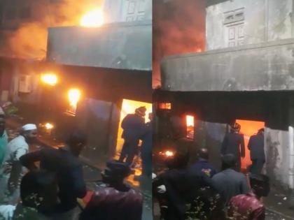 Four incidents of fire in Bhiwandi during Diwali; Control of the fire by the tireless efforts of the fire brigade; No casualties | ऐन दिवाळीत भिवंडीत आगीच्या चार घटना; अग्निशमन दलाच्या अथक प्रयत्नाने आगीवर नियंत्रण