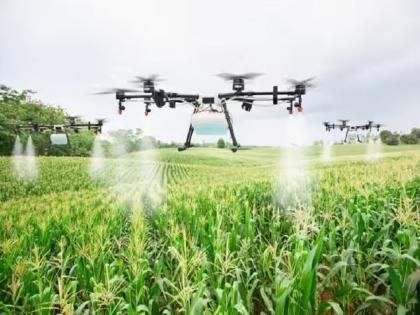 Usgaon's women's self-help group is the first to start a Kisan drone center in Goa | गोव्यात किसान ड्रोन केंद्र सुरू करण्याचा पहिला मान उसगावच्या महिला बचत गटाला