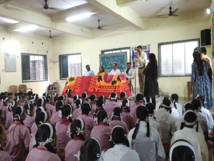 Awareness among college students through the program Superstitions Behind Science in Bhiwandi | भिवंडीत अंधश्रद्धे मागील विज्ञान या कार्यक्रमाद्वारे महाविद्यालयीन विद्यार्थ्यांची जनजागृती